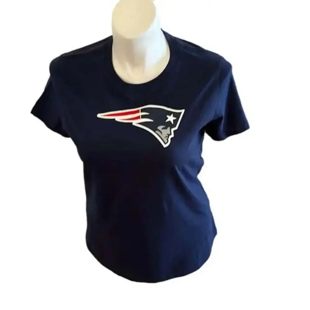 Women’s Nike Patriot’s T-Shirt Size L